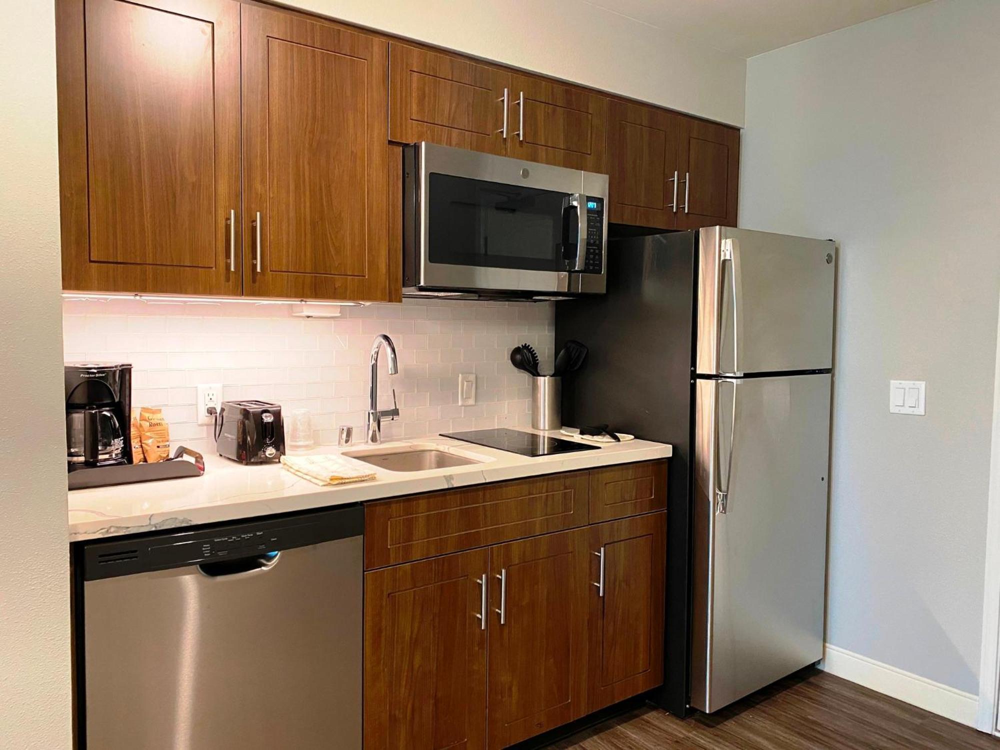 Staybridge Suites - Long Beach Airport By Ihg Bagian luar foto
