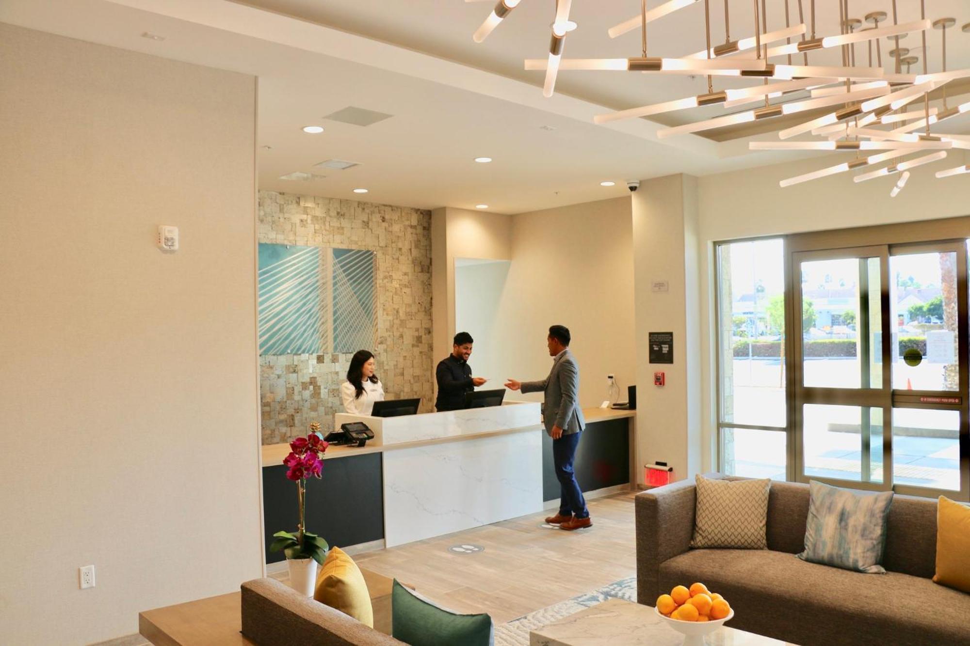 Staybridge Suites - Long Beach Airport, An Ihg Hotel Bagian luar foto